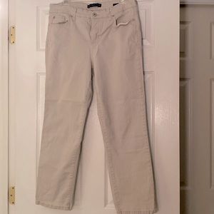 Bandolino stretch khaki pants. 12 Petite Short